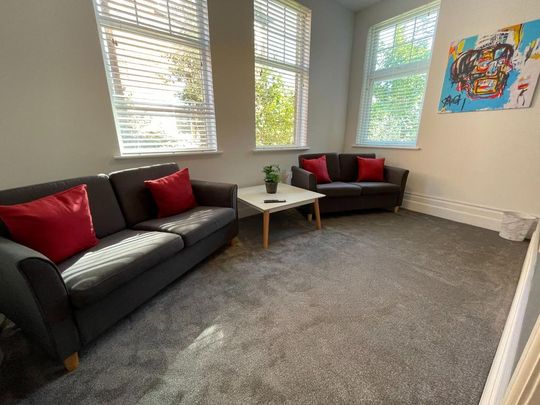 1 bedroom in a house share to rent - Photo 1