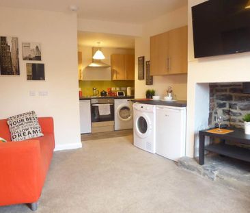 3 bedroom terraced house to rent - Photo 2