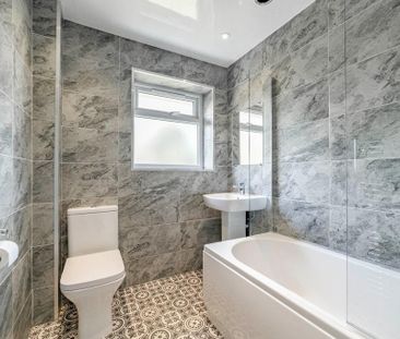 3 bedroom terraced house to rent - Photo 6