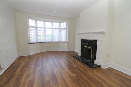 Lakes Lane, Newport Pagnell, Buckinghamshire - Photo 3