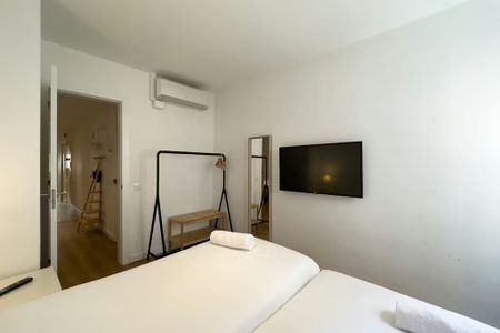 Carrer del Tinent Flomesta, Barcelona, Catalonia 08028 - Photo 3