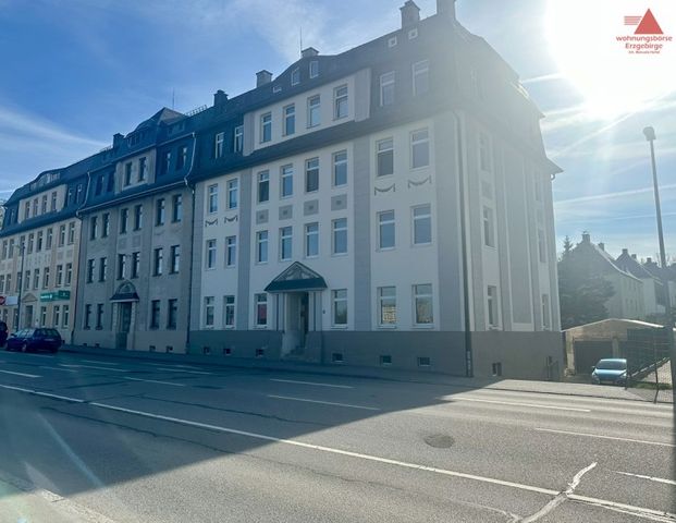 3-Raum-Erdgeschosswohnung mit schönem Garten - zentral in Annaberg-Buchholz - Photo 1