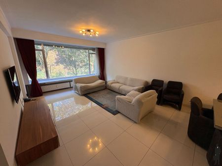 Gemeubeld instapklaar 3-slaapkamer appartement te huur - Photo 2