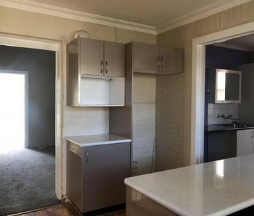 Neat & Tidy 2-3 Bedroom Home - Photo 1