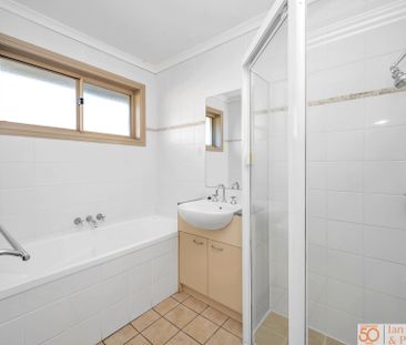 28 Bluestone Gardens, Jerrabomberra NSW 2619 - House For Rent | Domain - Photo 5