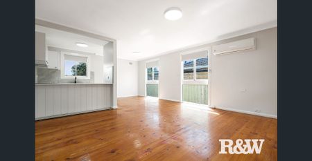 Renovated Three Bedroom Home - Photo 2