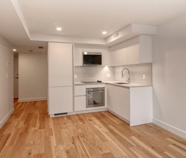 3460 Peel Street - Photo 5