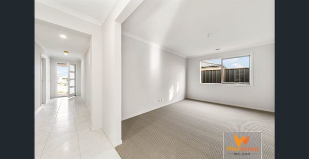 NEAR-NEW CLYDE HOME! - Photo 1