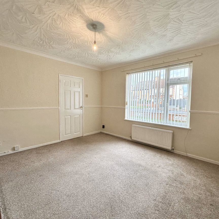 Clay Flat Lane, New Rossington - Photo 1