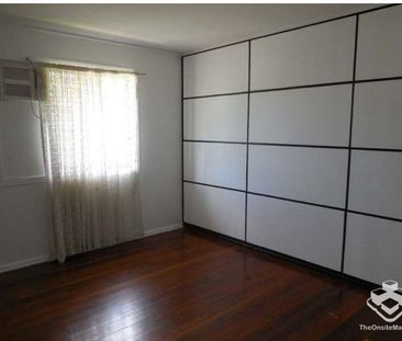 3 Bedrooms plus Study on a large fully fenced large block with side... - Photo 6