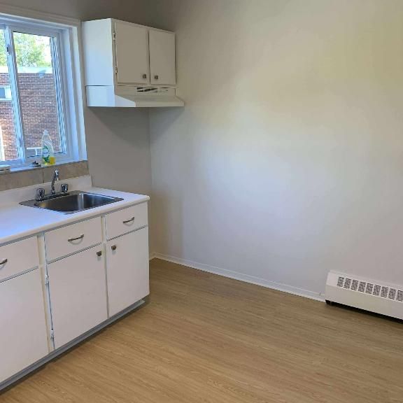 3 et demi bien entretenu à Longueuil! - Photo 1