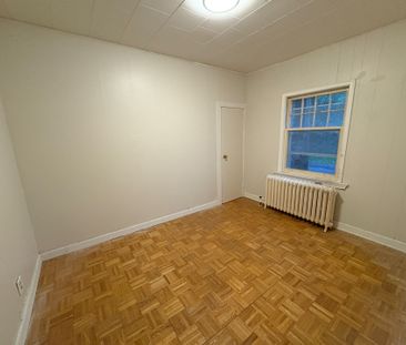 For Lease - 779 Indian Road Unit# Upper, Mississauga, Ontario - Photo 6