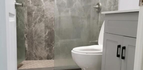 For Lease - 44 Robinson Street Unit# MFL 1BR, Toronto, Ontario - Photo 2