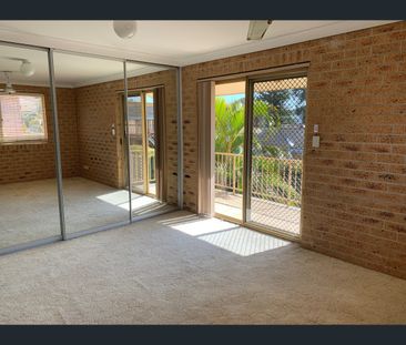 2/183 Kennedy Drive, Tweed Heads West, NSW 2485 - Photo 3