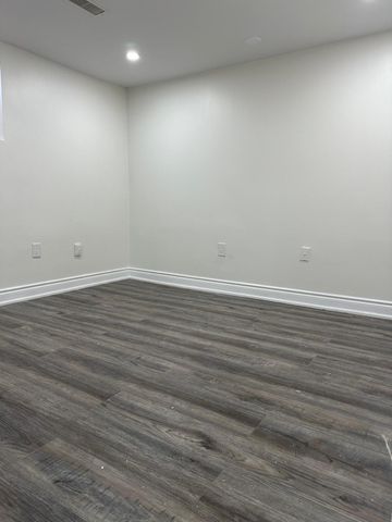 For Lease - 20 Arran Crescent, Vaughan, Ontario - Photo 3