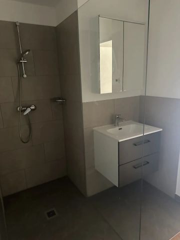 120 Meter zur U1 Oberlaa- Sonnige, barrierefreie südseitige Wohnung- inkl. Küche - Photo 5