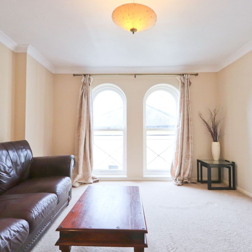 2 Bedroom Home – Professional Let - Photo 1