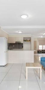 3-bedroom shared unit / apartment, Angas St - Photo 3