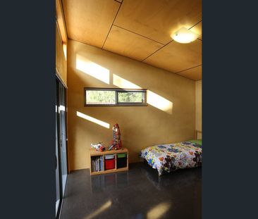 Sustainable design award winning home - Photo 2