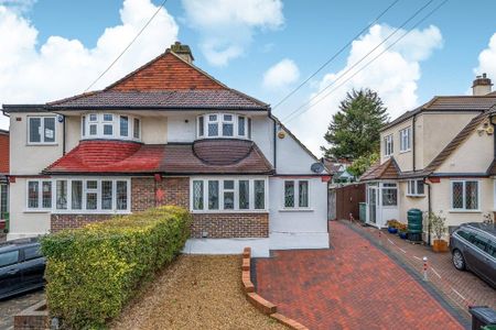 3 bedroom semi-detached house to rent - Photo 5