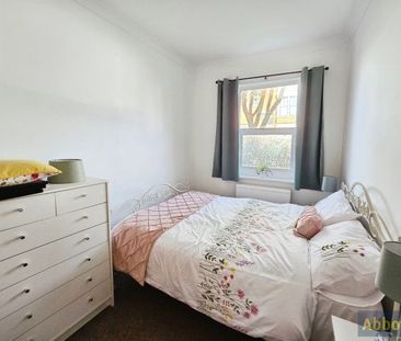 Finchley Road, Westcliff-on-Sea - Photo 2