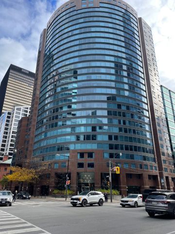 For Lease - 33 University Avenue Unit# 805, Toronto, Ontario - Photo 3