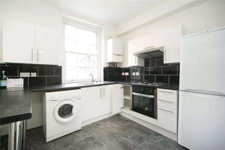 A spacious two bedroom split level flat on Exmouth Market - Photo 5