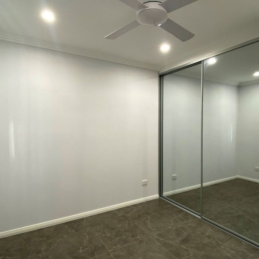 Near New&comma; 2 Bedroom Granny Flat&excl; - Photo 1