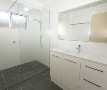 Modern 3 bedroom home in Tinana - Photo 6