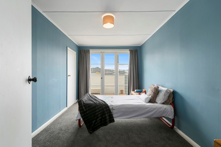 Sunny 3 bedroom home. - Photo 5