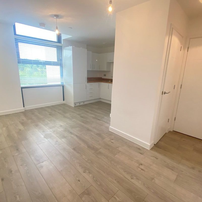 Edinburgh Gate - Photo 1