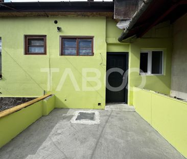 Apartament renovat la casa cu 3 camere 60 mpu pivnita Piata - Photo 4