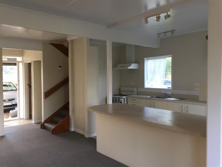 Townhouse Close to Town - Koutu - Photo 2