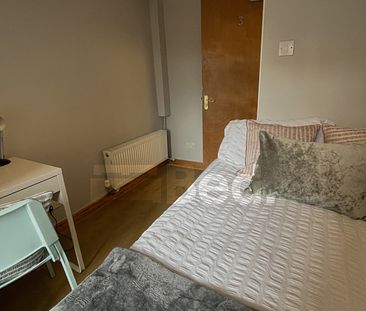 To Rent - 8 Hayes Park, Chester, Cheshire, CH1 From £120 pw - Photo 1
