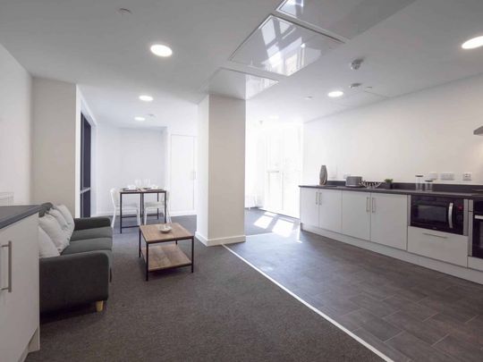 9 Bed Classic Ensuite - Photo 1