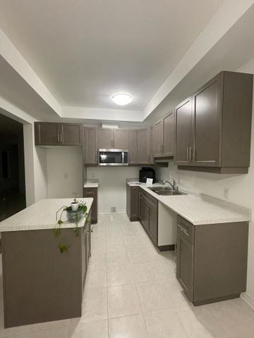 For Lease - 189 Bur Oak Drive, Thorold, Ontario - Photo 3