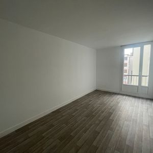 APPARTEMENT A LOUER BEAUVAIS 4 PIECES 84.97 M² - Photo 2