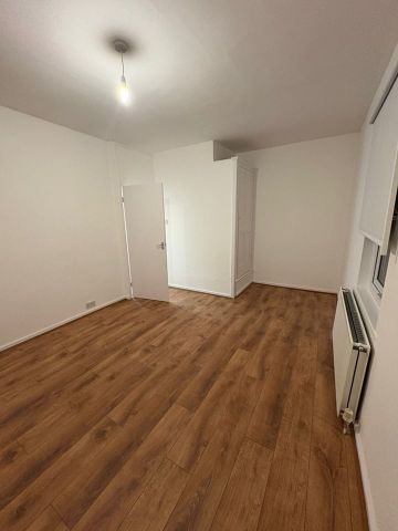 2 Bed Semi-Detached House, Daubeney Road, N17 - Photo 5