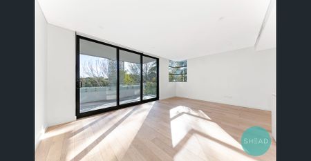 LUXURIOUS & CONVENIENT NORTH SHORE LIVING - Photo 2