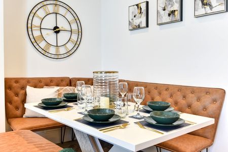 4 Bed Maisonette, Marine Square, BN2 - Photo 5