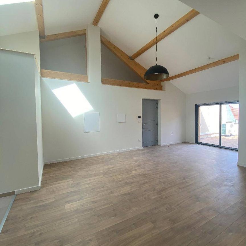 Location appartement bourgeois 4 pièces 96.18 m² à Romans-sur-Isère (26100) 4 - Photo 1