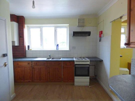 Allbrook Hill, Eastleigh, SO50 - Photo 1