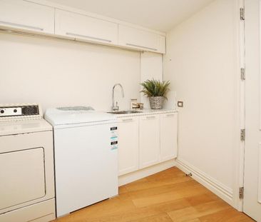 Stunning and Elegant 4 Bedroom Home - Photo 3