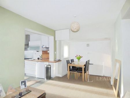 3 bedroom house to rent Evesham Road, Astwood Bank, Redditch, Worcestershire, B96 - Photo 2