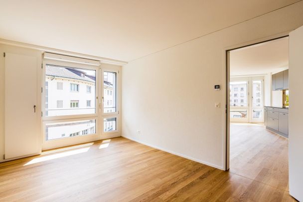 Stylish 4.5-room apartment near the train station - Foto 1