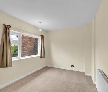 3 bedroom detached bungalow to rent - Photo 3