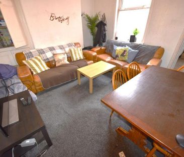 5 bedroom house to rent - Photo 1