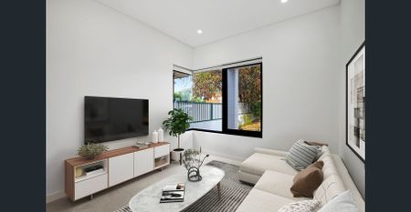 Spacious Five Bedroom Family Home - Photo 2