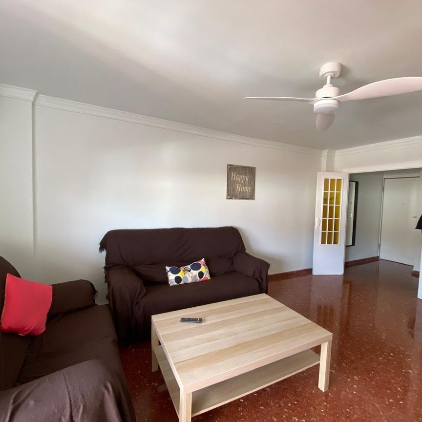 Habitación – Málaga – Cruz de Humilladero- Paseo de los Tilos – 400€ MES – Ref. MA02-00862 - Photo 1