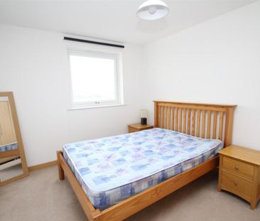 3 bedroom apartment to rent - Photo 5
